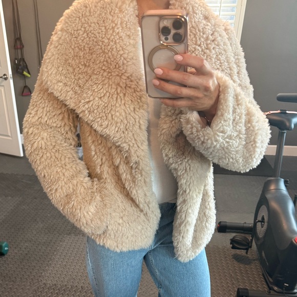 Cozy Cream Shearling Jacket - Picture 1 of 5